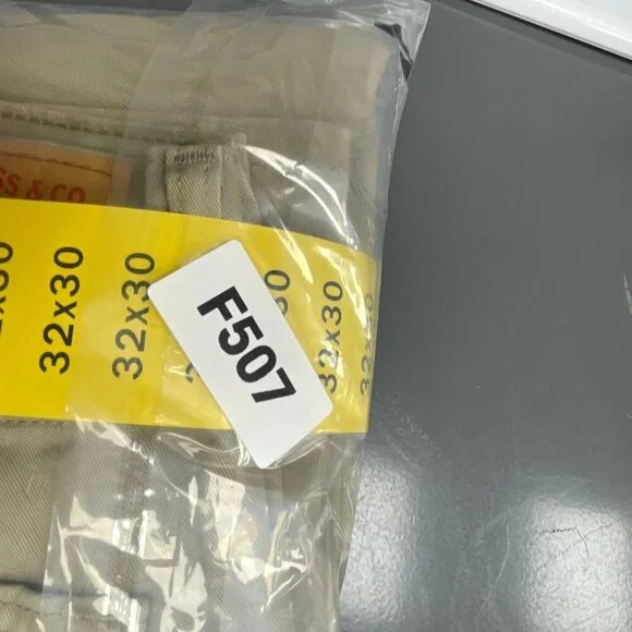 NEW Levis 514 Men's 32x30 Straight Fit Stretch Khaki Pants Regular Cotton Blend - Picture 9 of 9